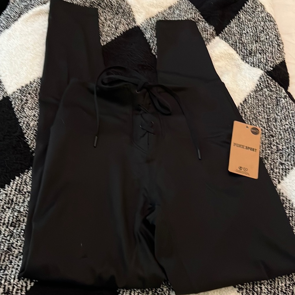 BNWT laced up high waisted PINK sport leggings